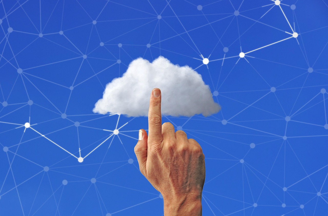 Conexiones de red en la nube entre servidores y dispositivos