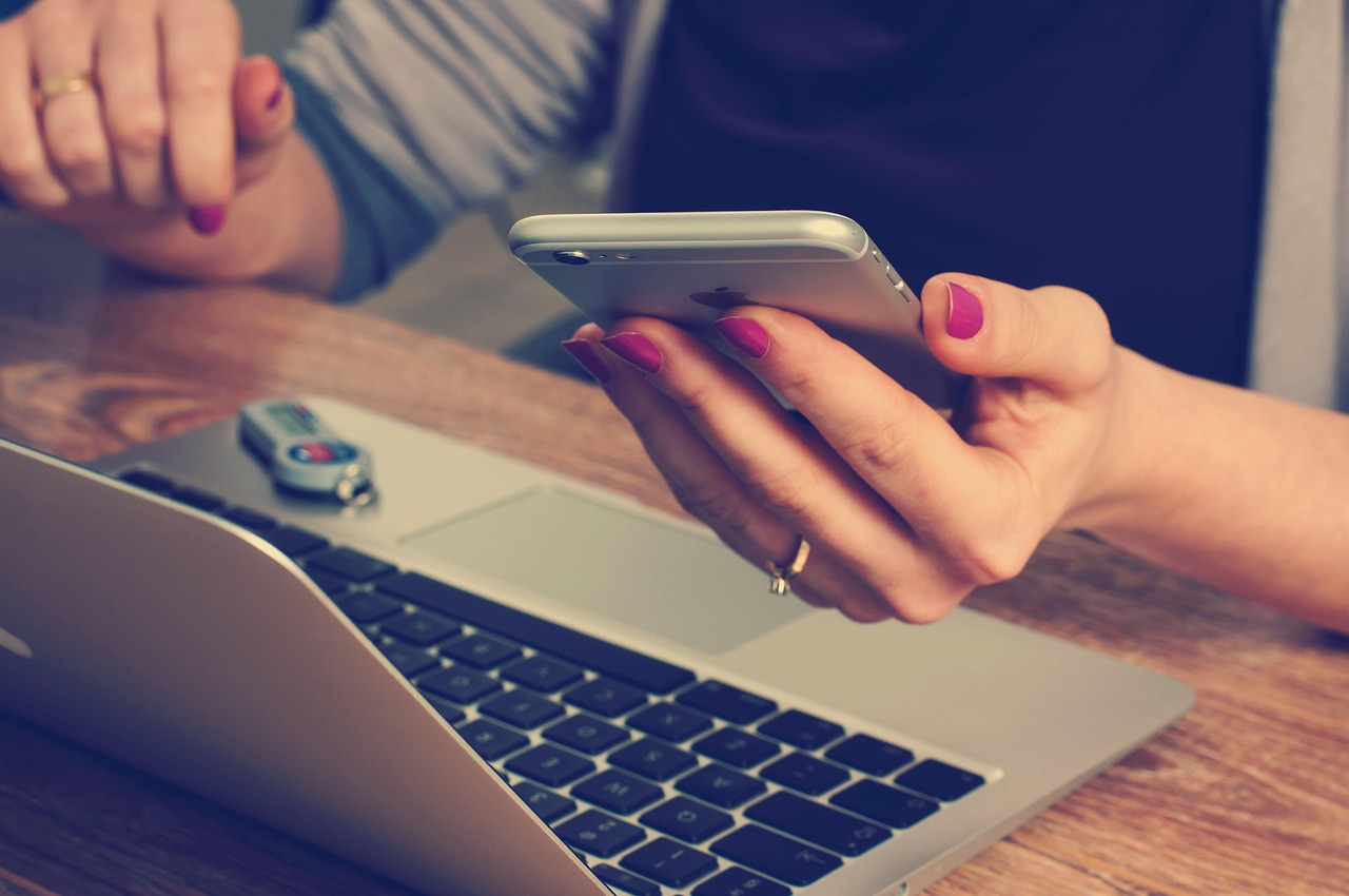 Ecommerce y compras con IA: checklist de 10 acciones para vender más en 2026